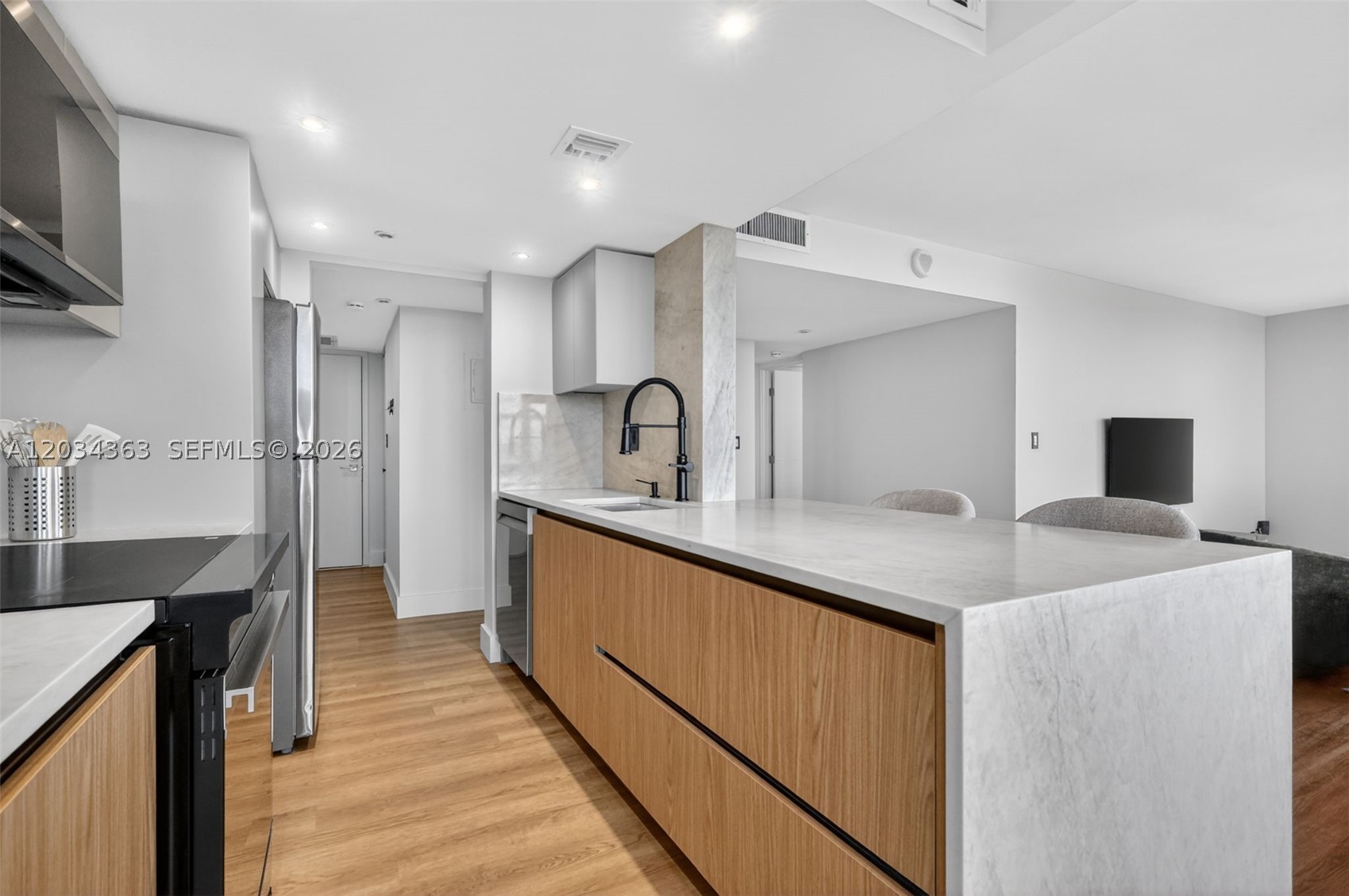 CLUB ATLANTIS CONDO - Residential Lease