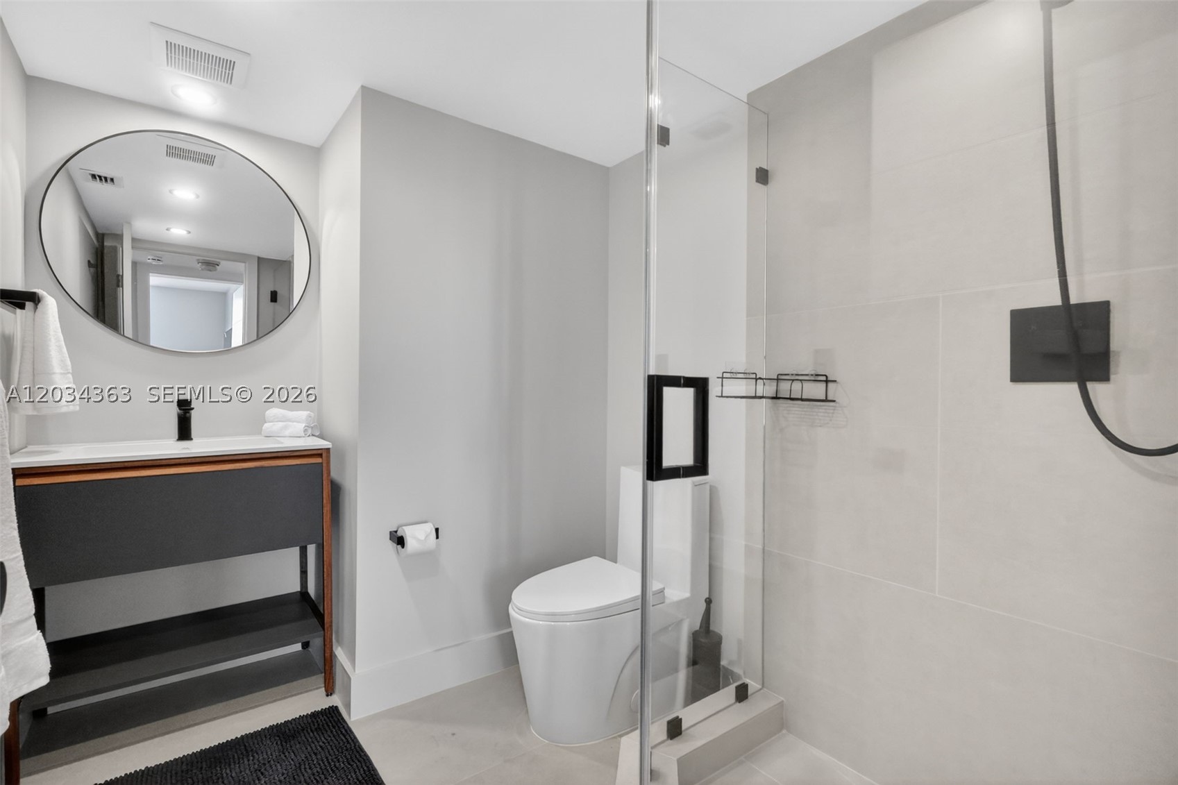 CLUB ATLANTIS CONDO - Residential Lease