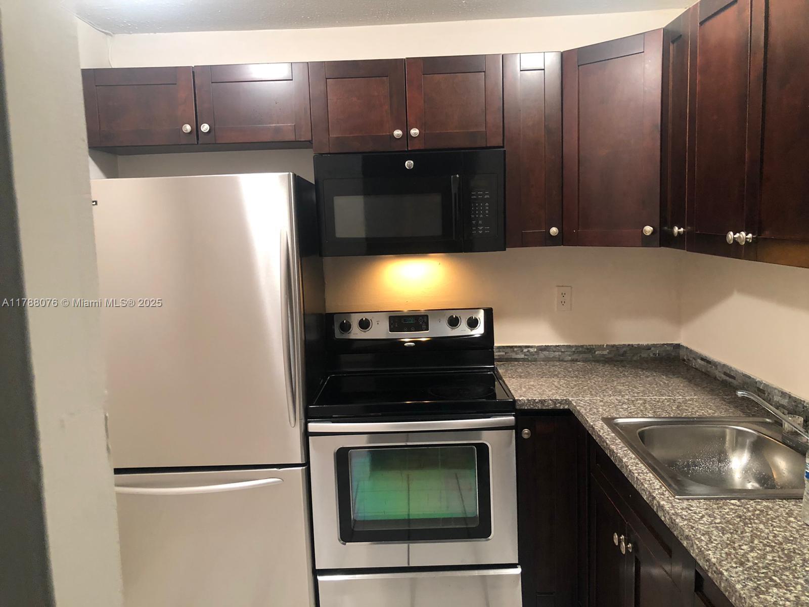 MONTECARLO CONDO - Residential