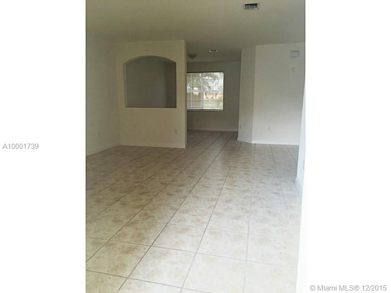 Islands At Doral Twnhms - Residential Lease