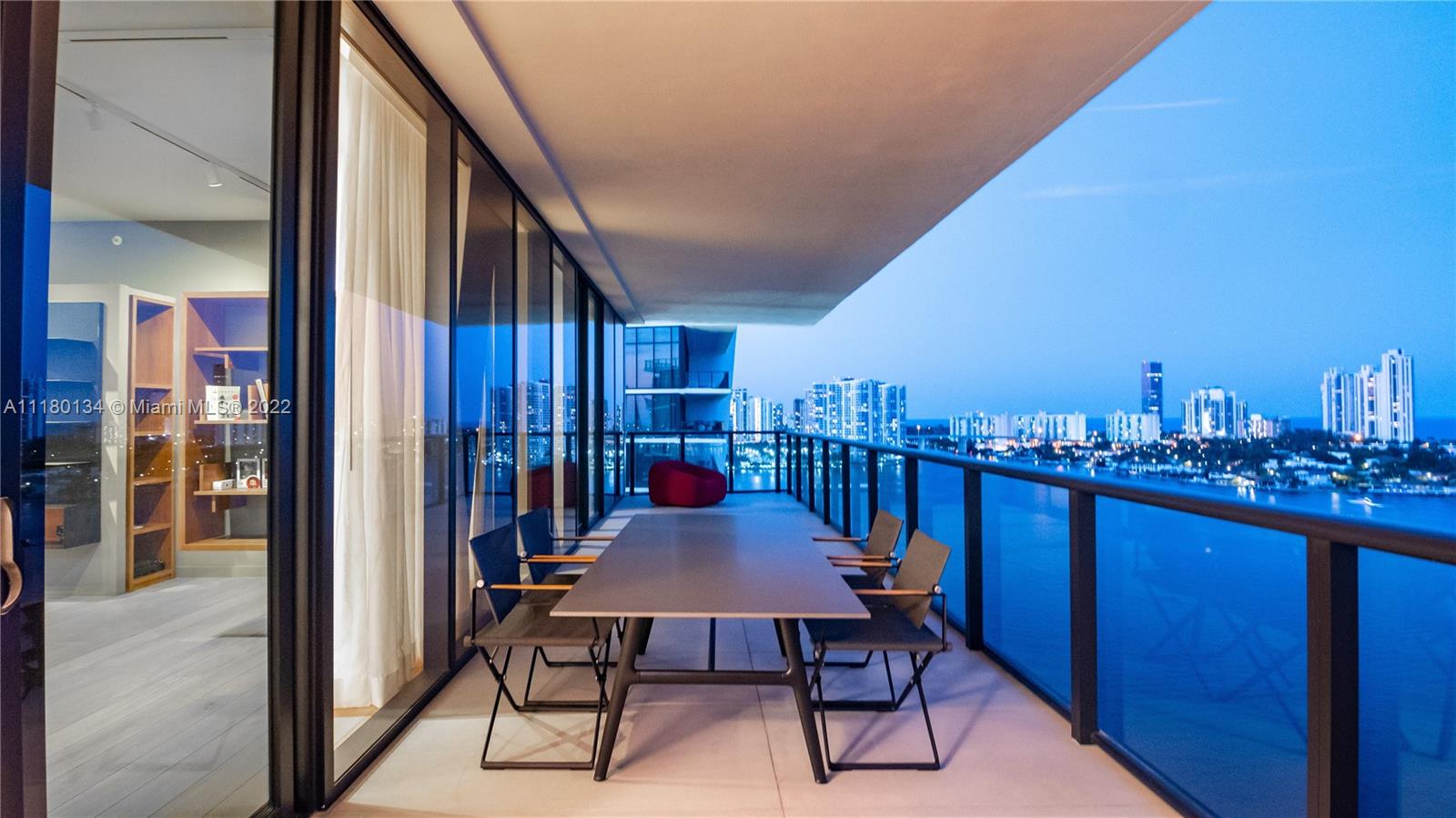 PRIVE CONDO - Residential