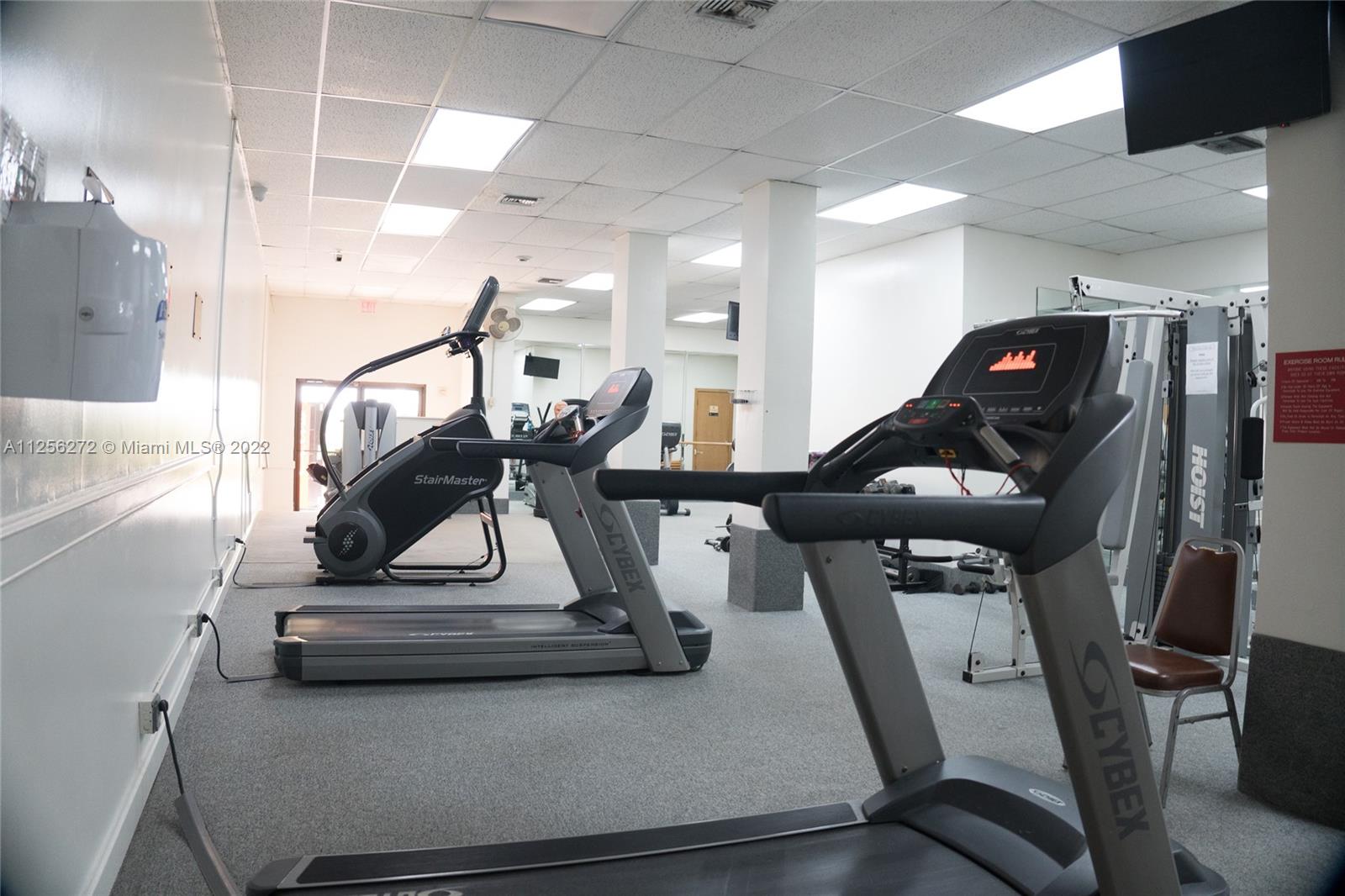 HALLMARK OF HOLLYWOOD CON - Residential Lease