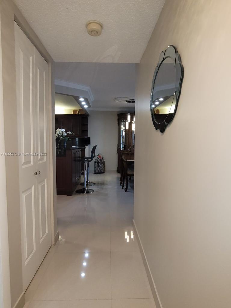 HALLMARK OF HOLLYWOOD CON - Residential Lease