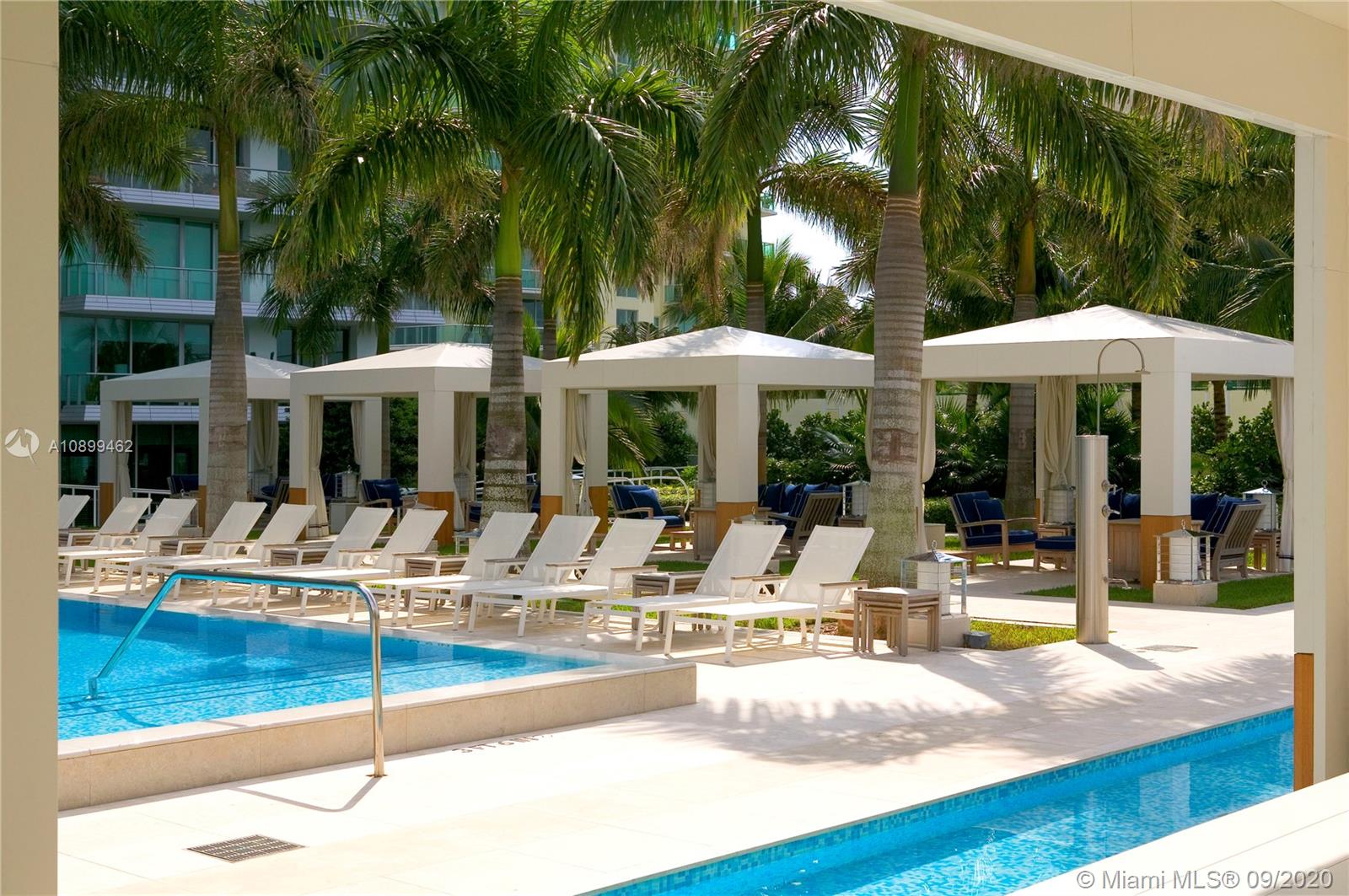 GROVENOR HOUSE CONDO - Residential