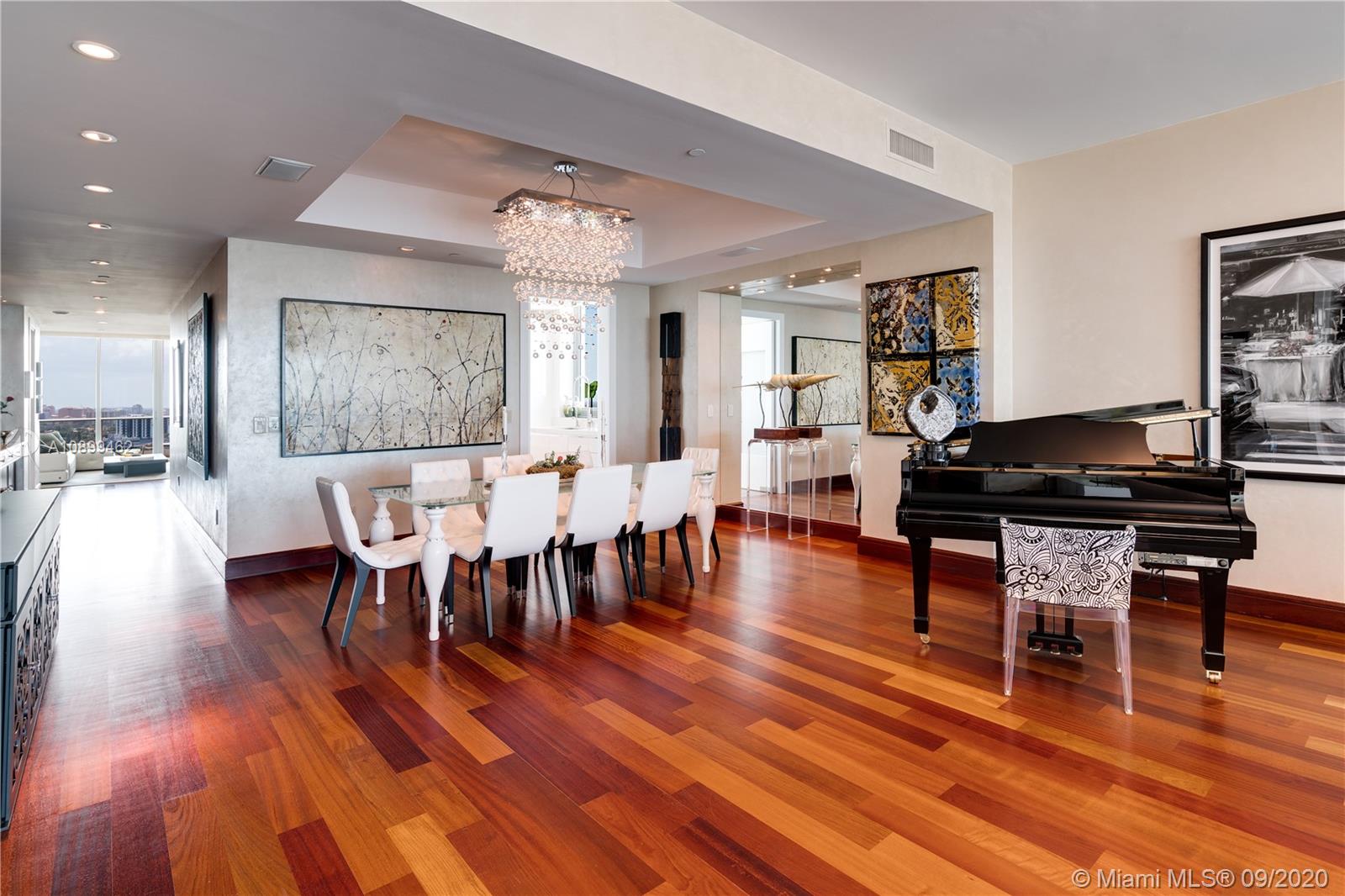 GROVENOR HOUSE CONDO - Residential