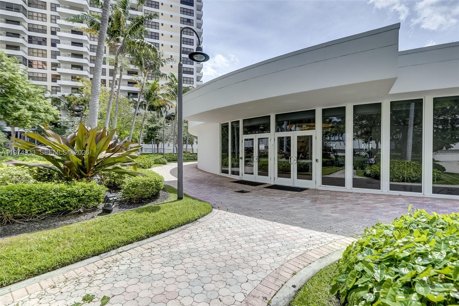 OLYMPUS CONDO PHASE - Residential