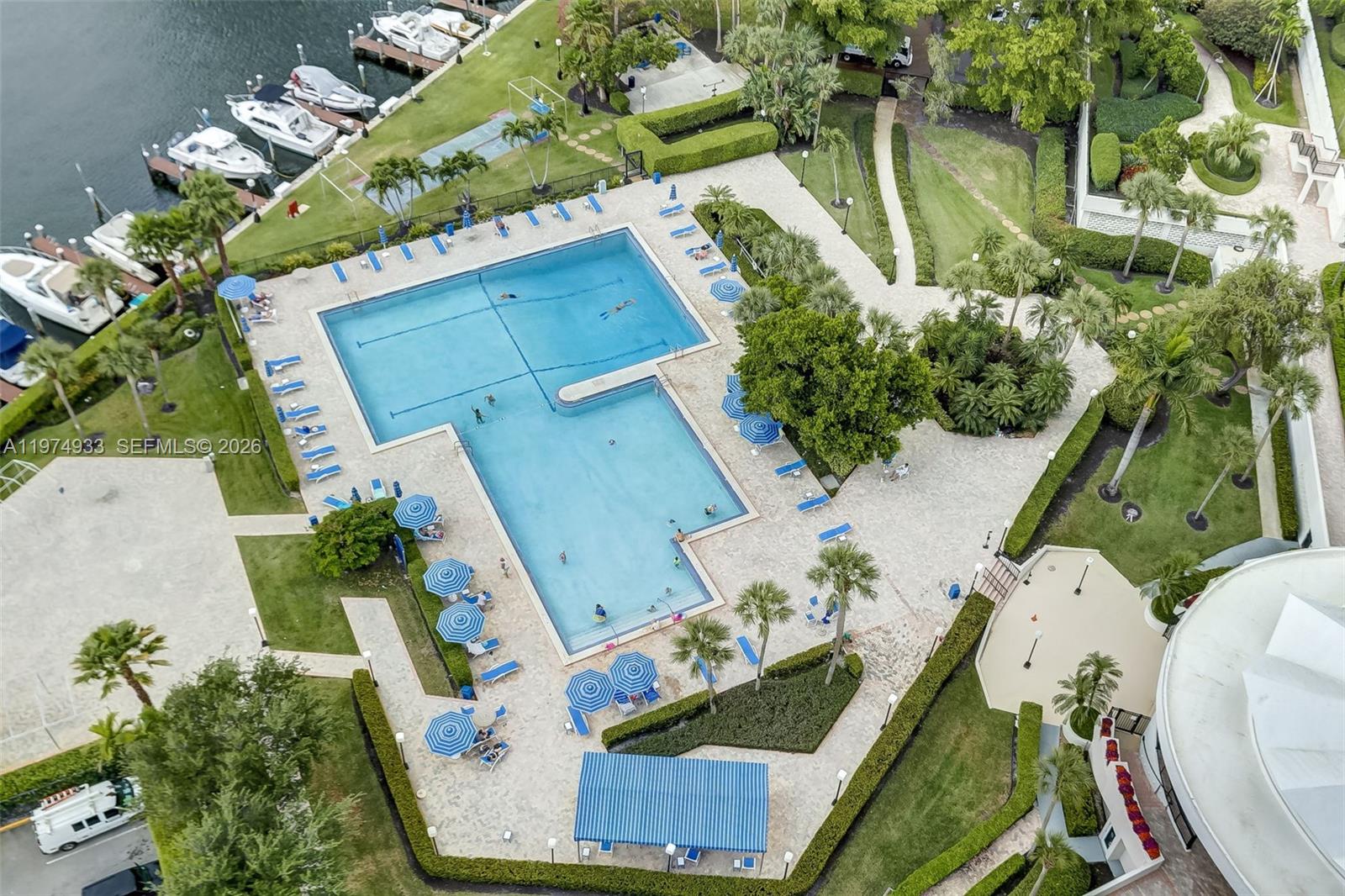OLYMPUS CONDO PHASE - Residential