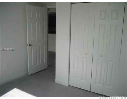 DUO CONDOMINIUM WEST - Residential Lease