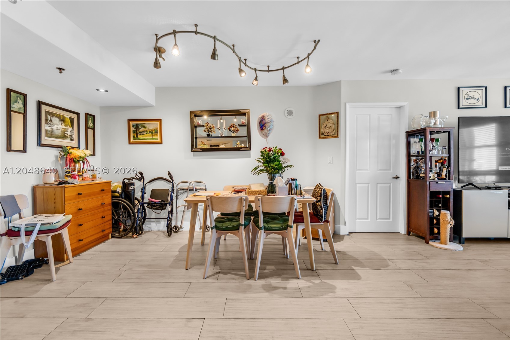 GABLES TERRACE CONDO - Residential