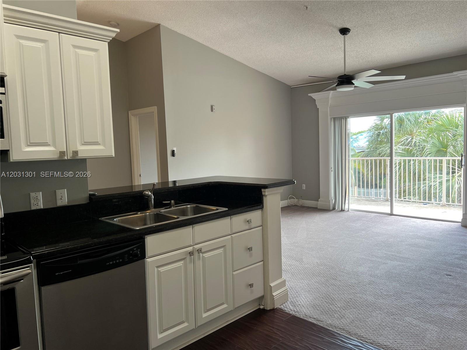 COURTYARDS AT DAVIE CONDO - Residential