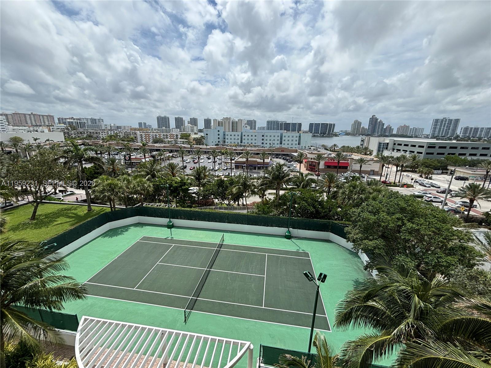 TRUMP ROYALE CONDO - Residential