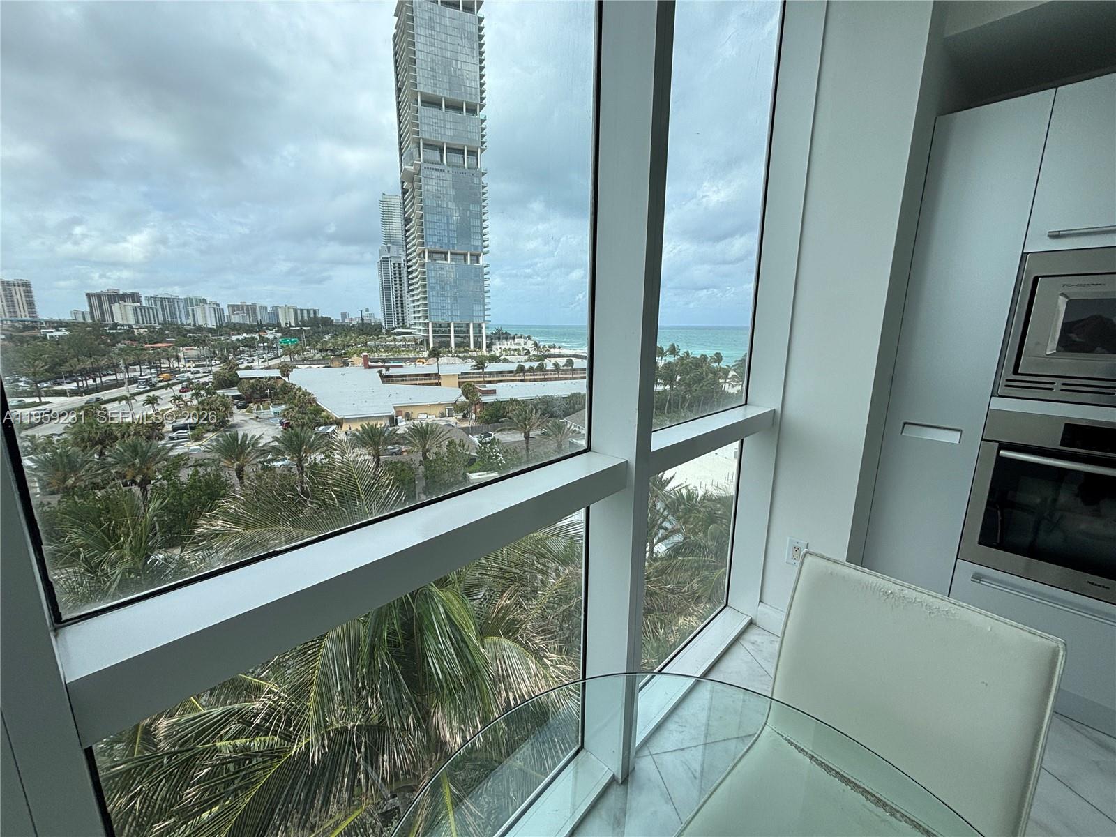 TRUMP ROYALE CONDO - Residential
