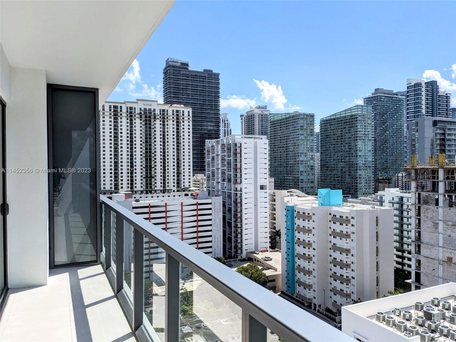 Smart Brickell - Residential