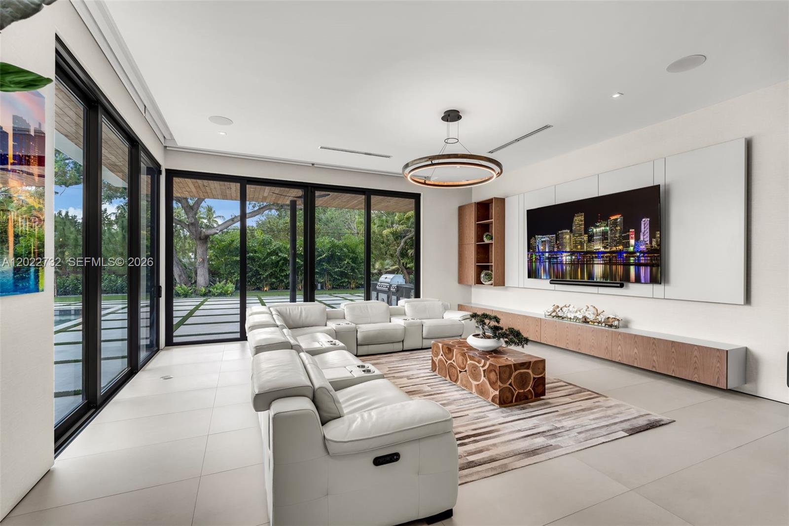 PINE TREE ESTATES - Residential