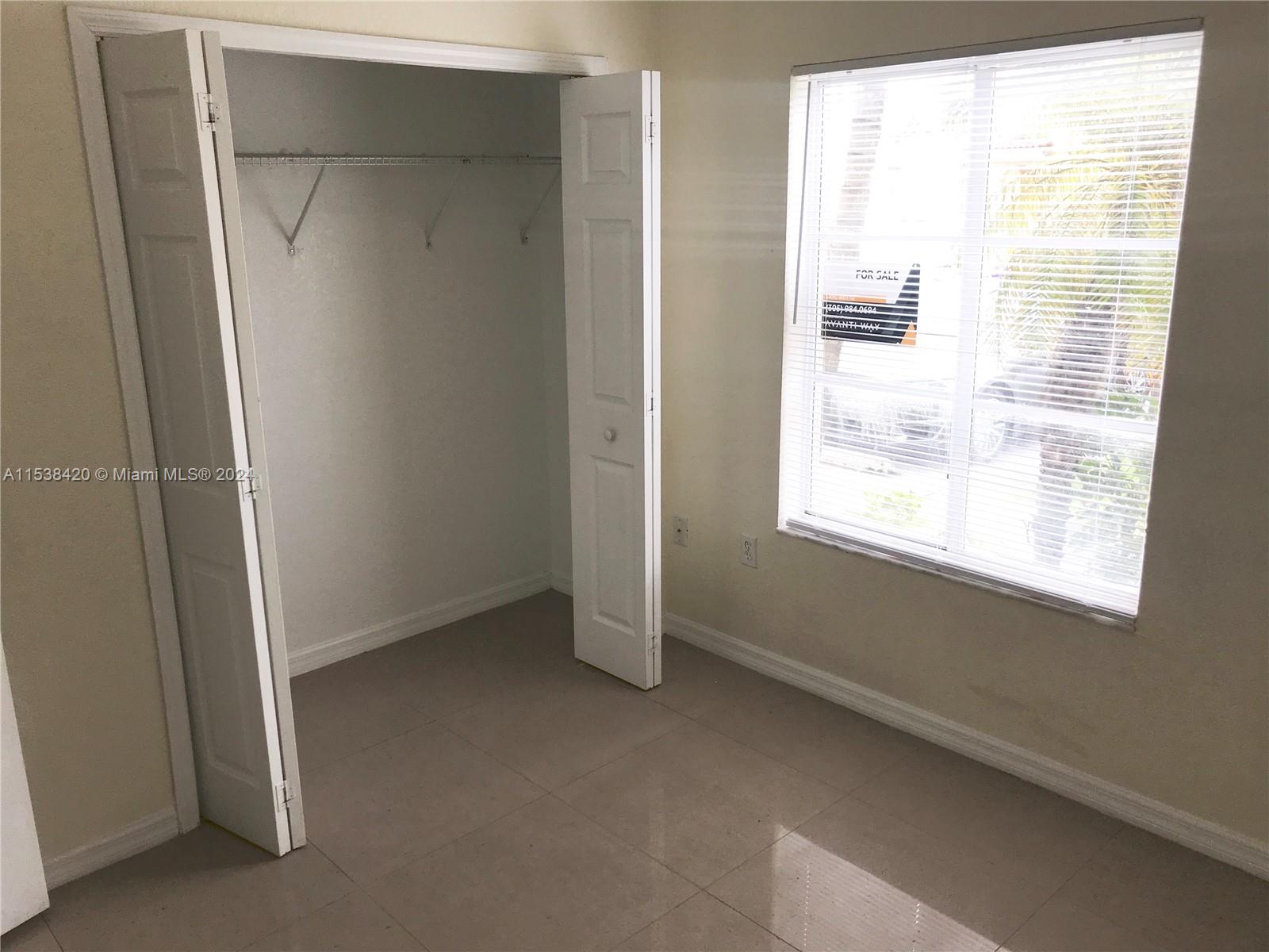 LEEWARD AT ISLANDS AT DOR - Residential Lease