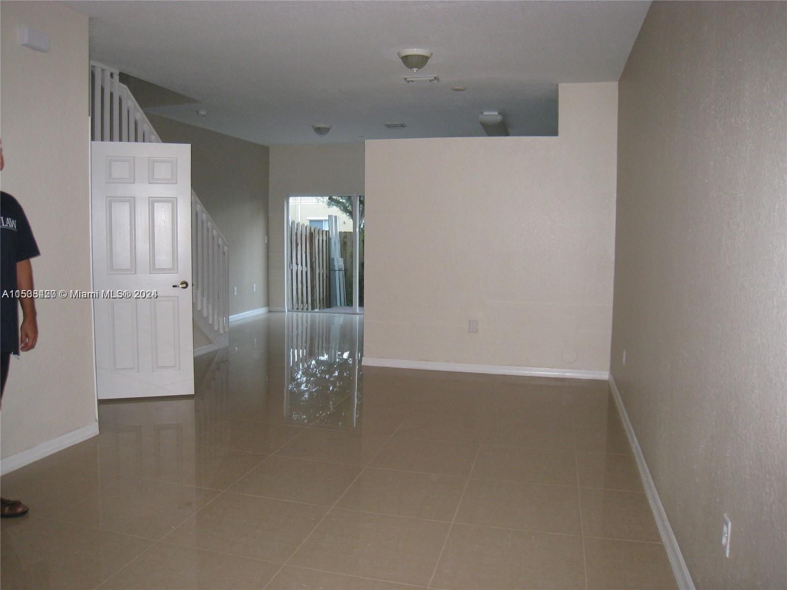 LEEWARD AT ISLANDS AT DOR - Residential Lease