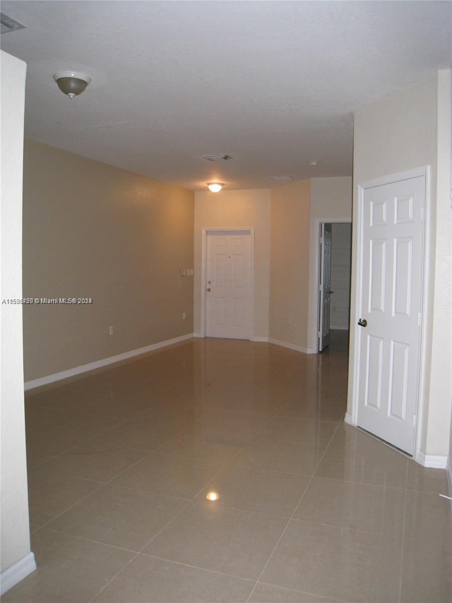 LEEWARD AT ISLANDS AT DOR - Residential Lease