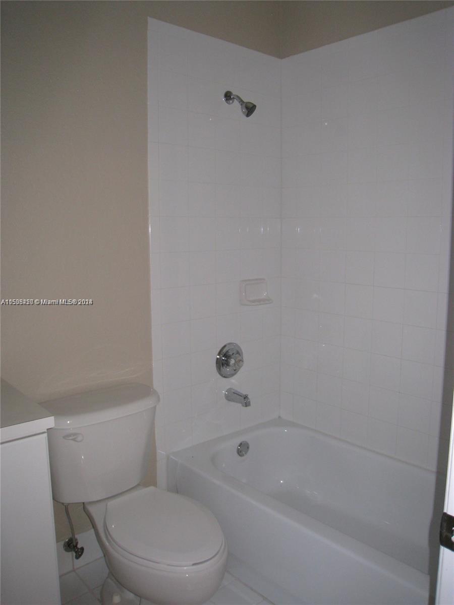 LEEWARD AT ISLANDS AT DOR - Residential Lease