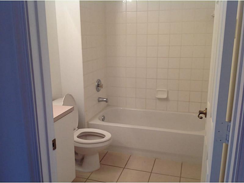 SUNSET PLAZA 152-48 B PAR - Residential Lease
