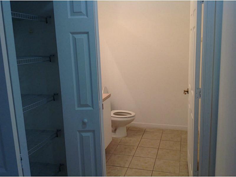 SUNSET PLAZA 152-48 B PAR - Residential Lease