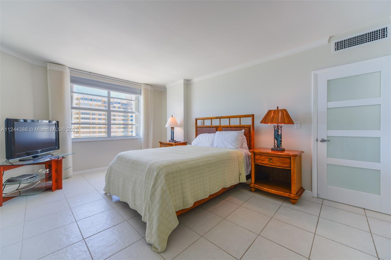 HEMISPHERES CONDO - Residential