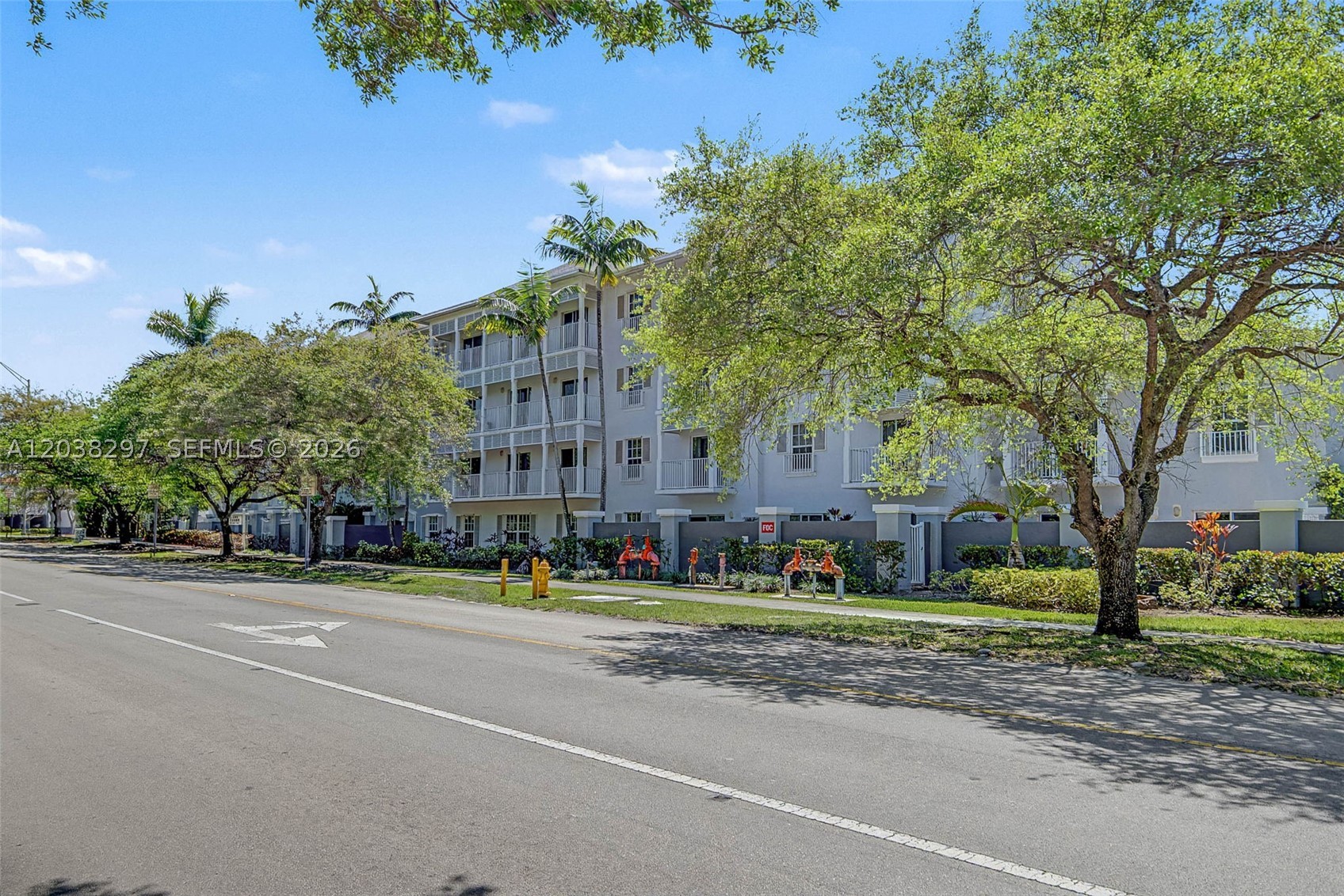 DADELAND NORTH METRORAIL - Residential Lease