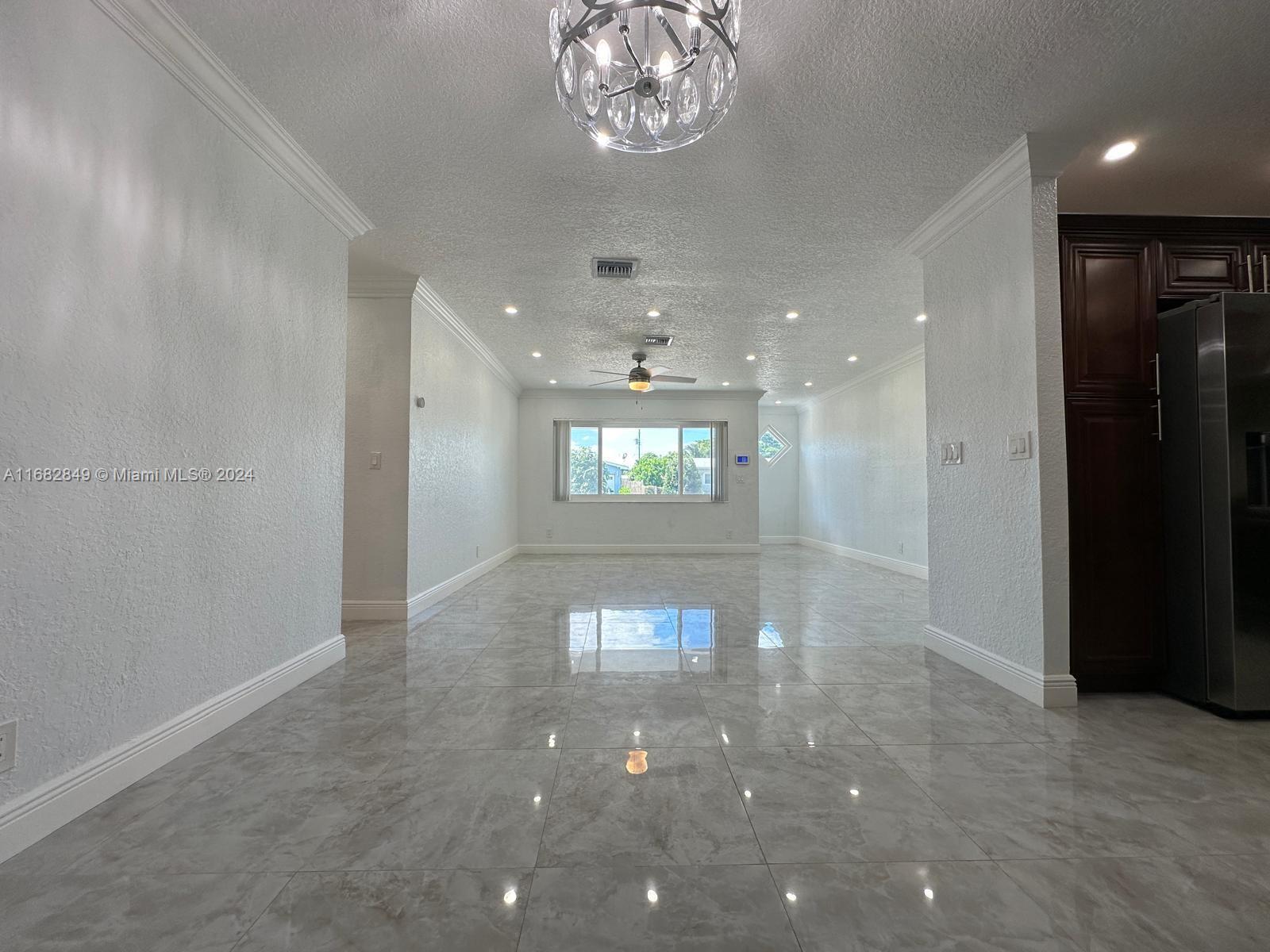 NORTH BROWARD HIGHLANDS S - Residential