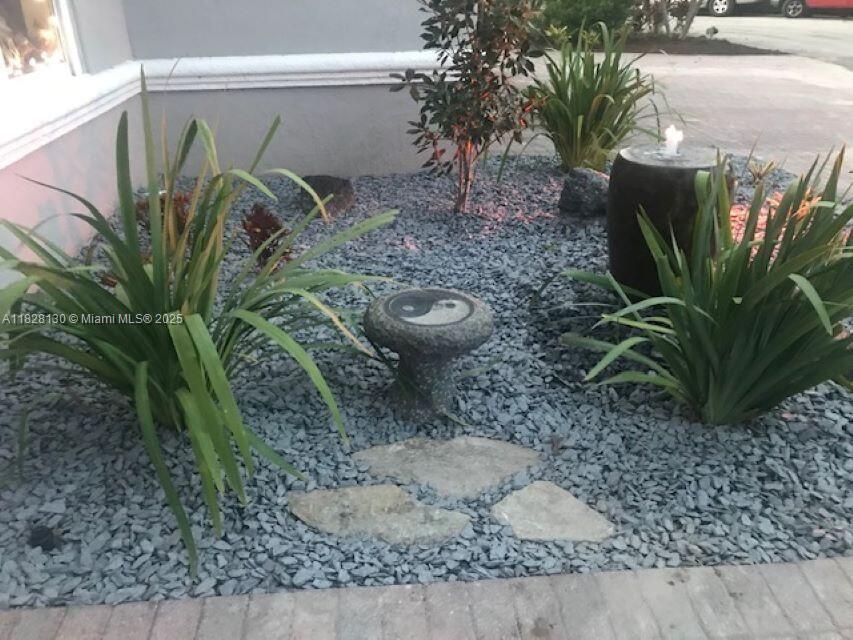 CORAL POINT - Residential