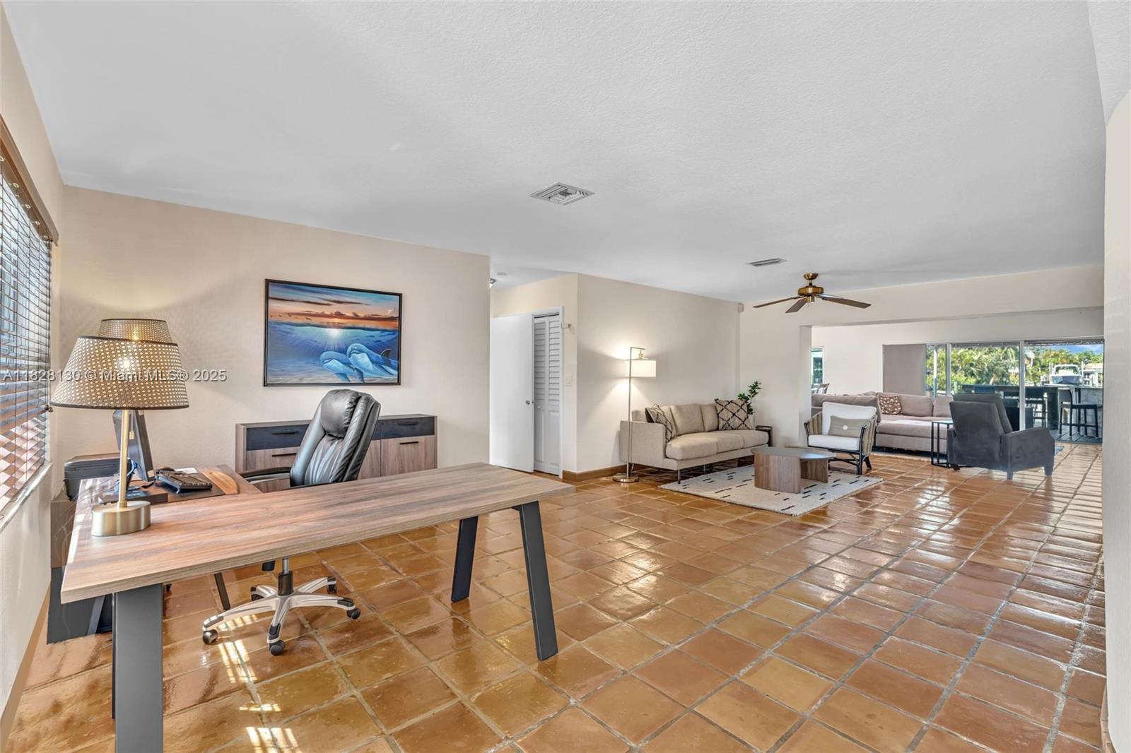 CORAL POINT - Residential