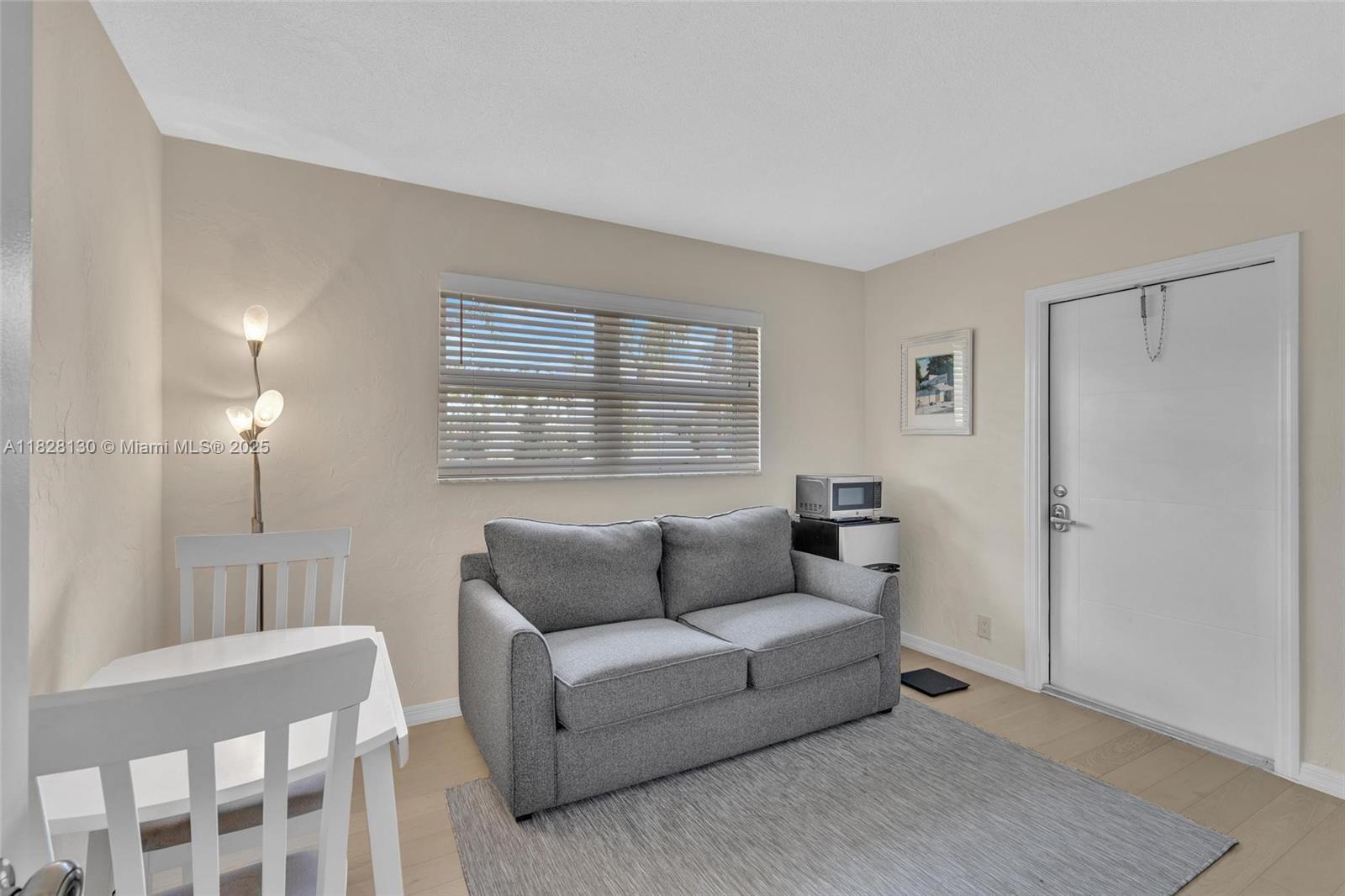 CORAL POINT - Residential