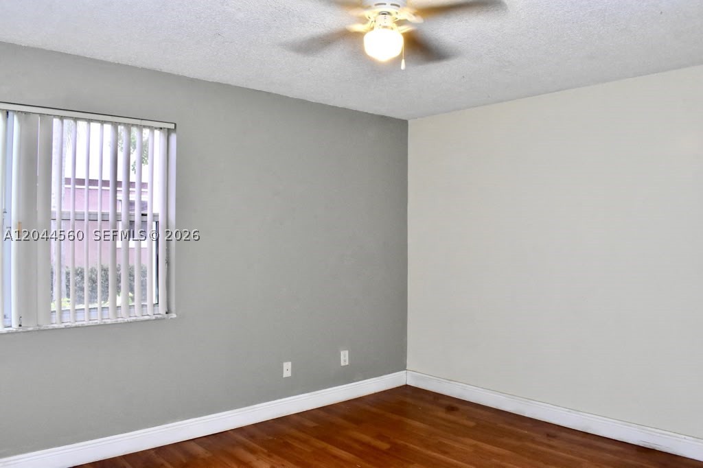 CLUB QUARTERS AT RAINTREE - Residential