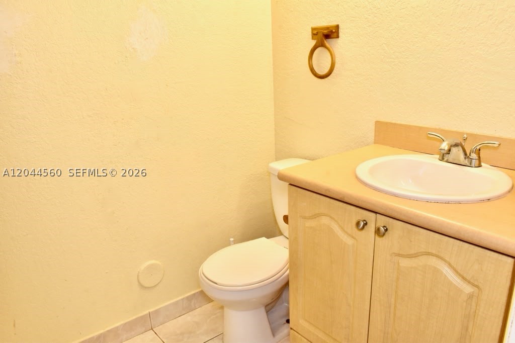 CLUB QUARTERS AT RAINTREE - Residential
