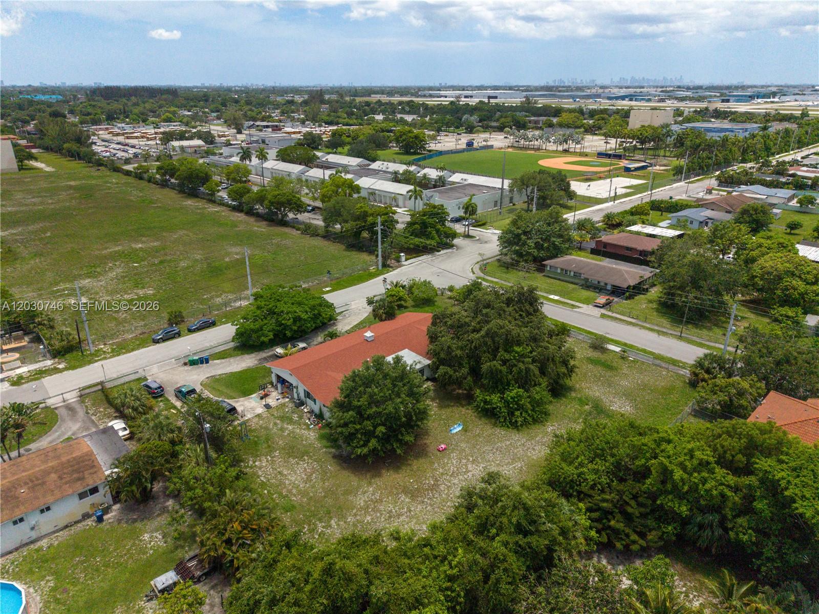 VENETIAN ACRES - Residential