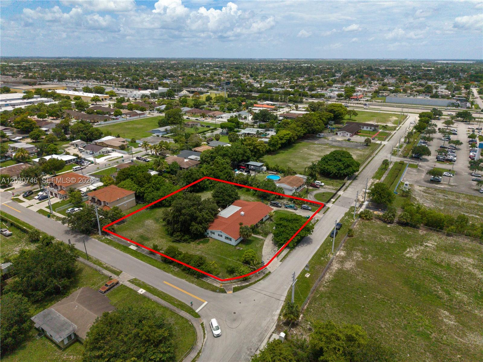 VENETIAN ACRES - Residential