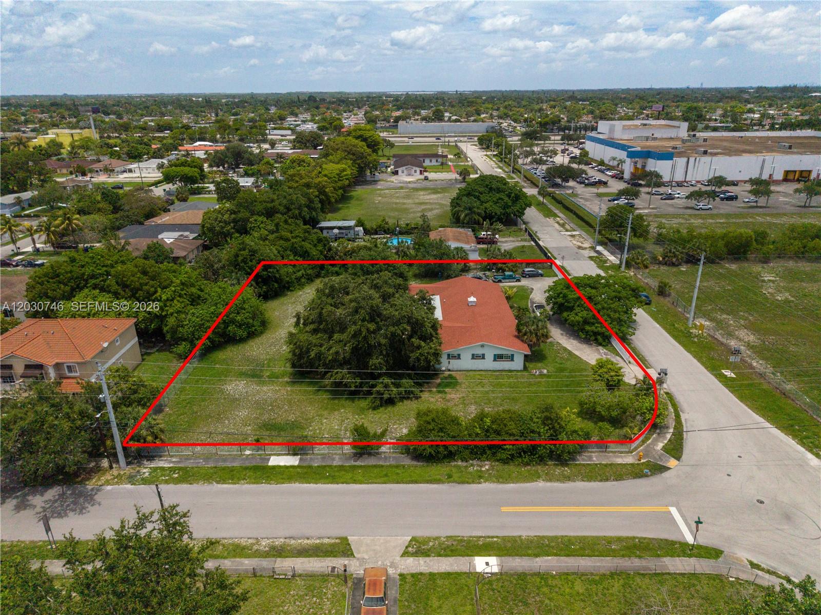 VENETIAN ACRES - Residential