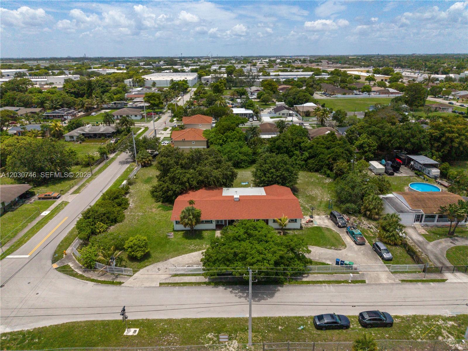 VENETIAN ACRES - Residential