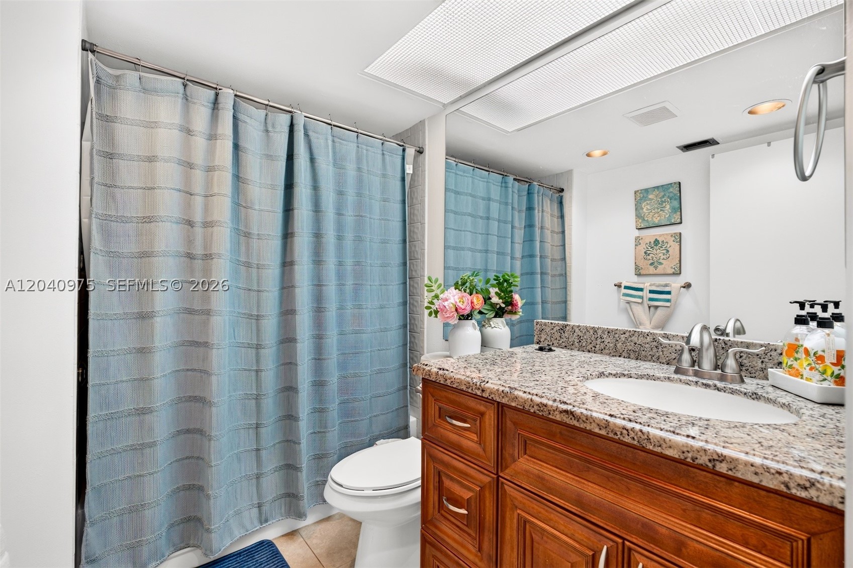 LANCASTER - Residential