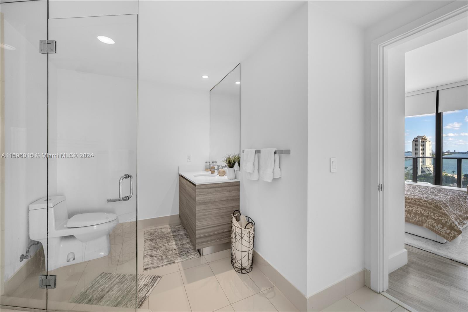 3401 MIDTOWN CONDO - Residential Lease