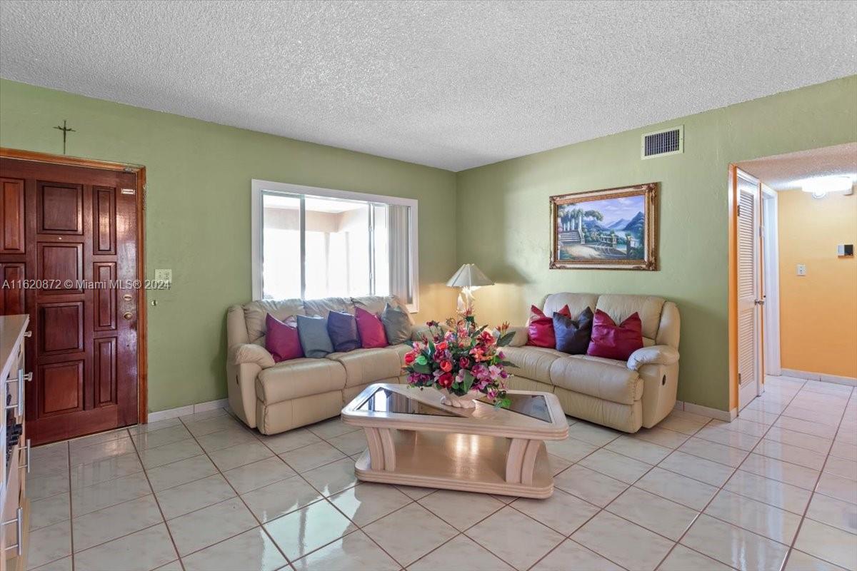 CAMNER PARK - Residential