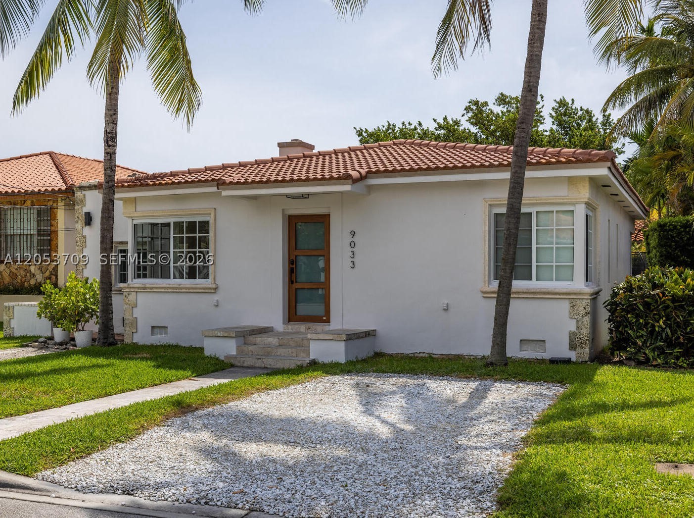 ALTOS DEL MAR NO 4 - Residential