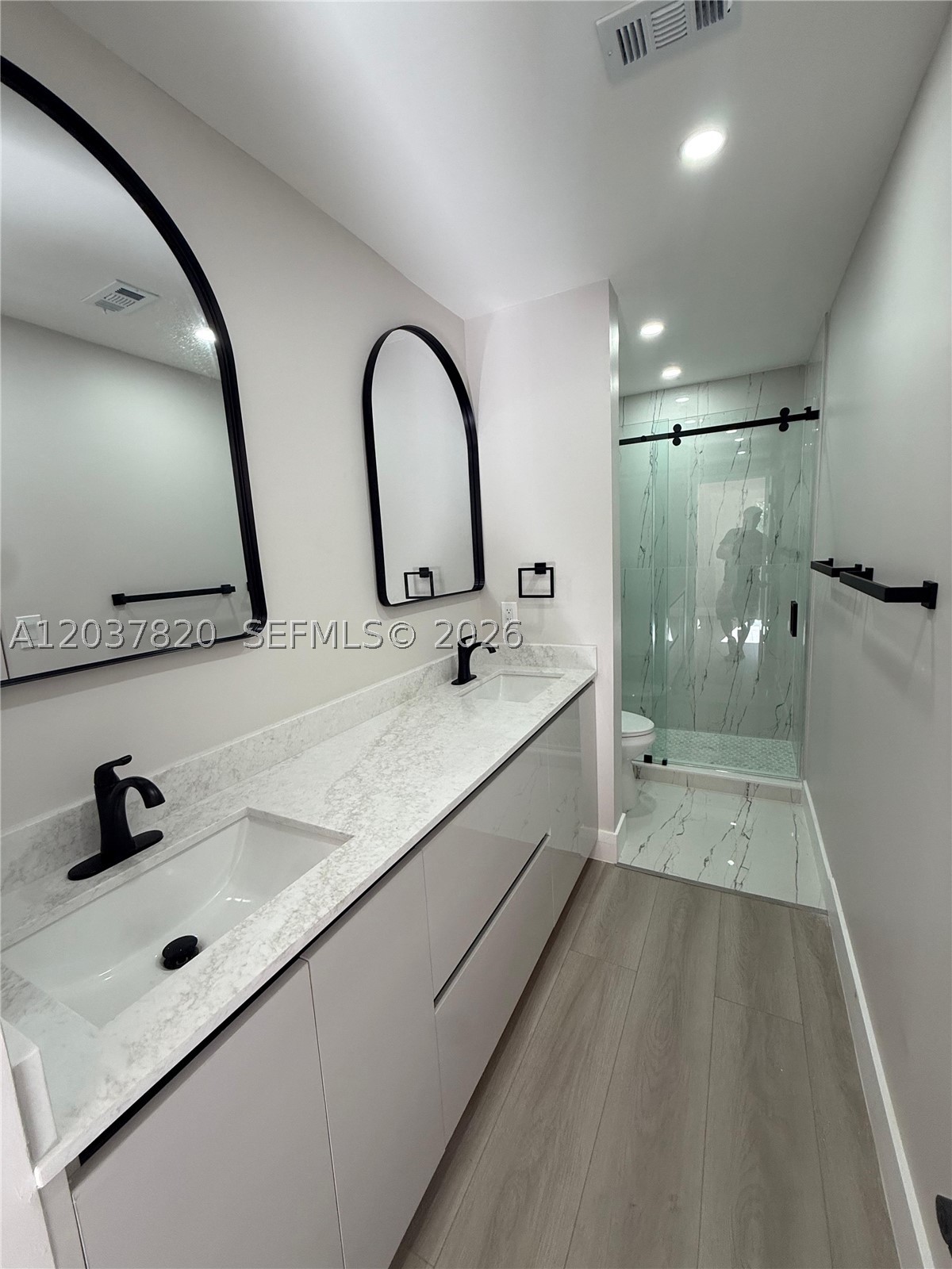SUNSET ON THE PARK SEC 1 - Residential Lease