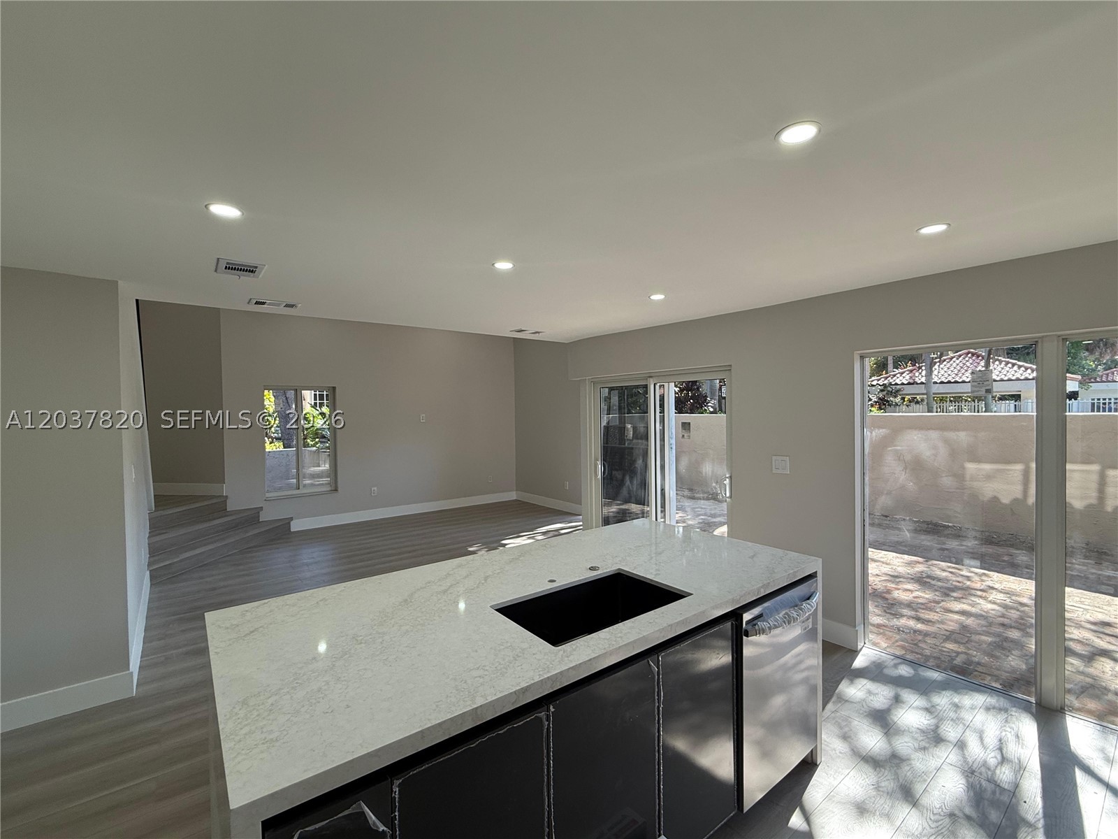 SUNSET ON THE PARK SEC 1 - Residential Lease