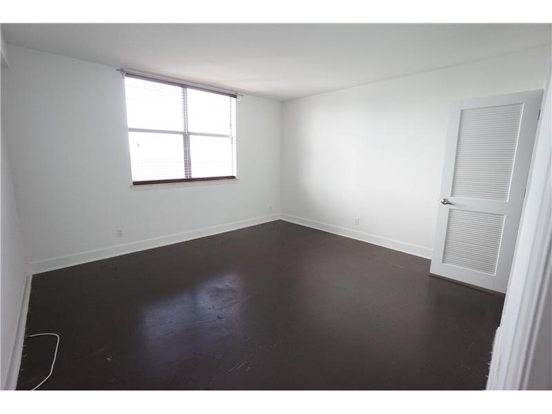 401 BLU OF NORTH BEACH CO - Residential Lease