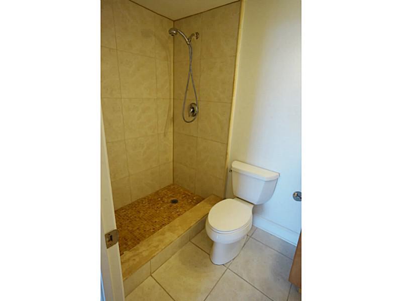 401 BLU OF NORTH BEACH CO - Residential Lease