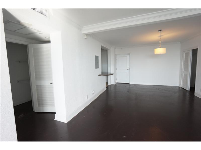 401 BLU OF NORTH BEACH CO - Residential Lease