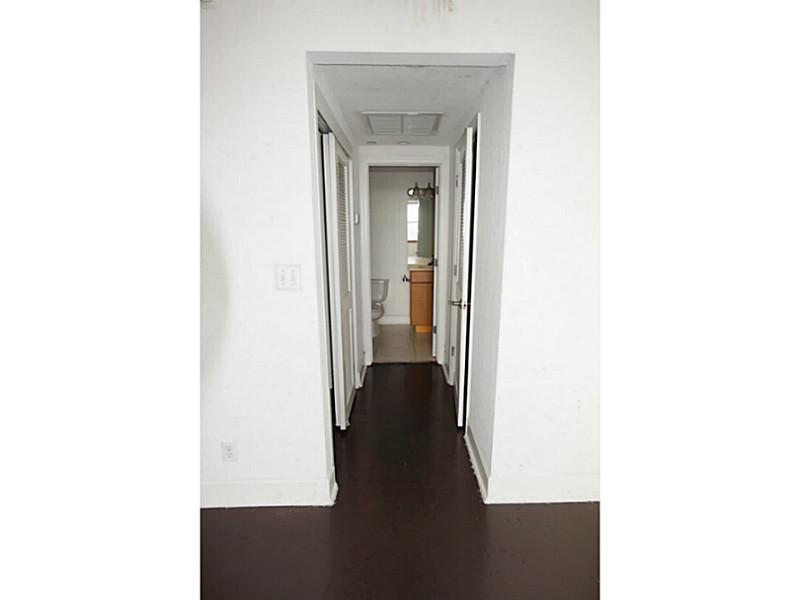 401 BLU OF NORTH BEACH CO - Residential Lease