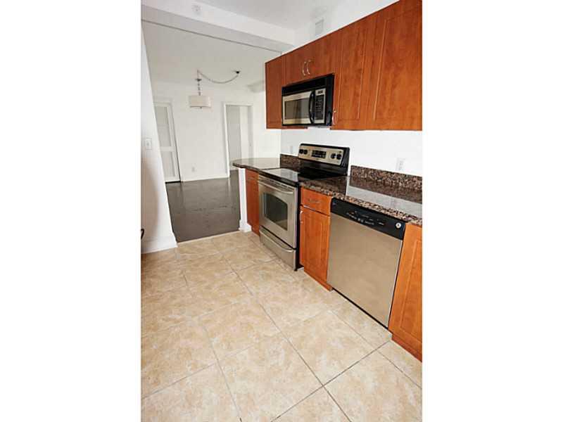 401 BLU OF NORTH BEACH CO - Residential Lease