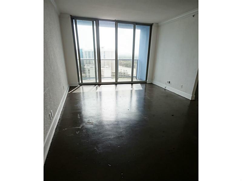 401 BLU OF NORTH BEACH CO - Residential Lease