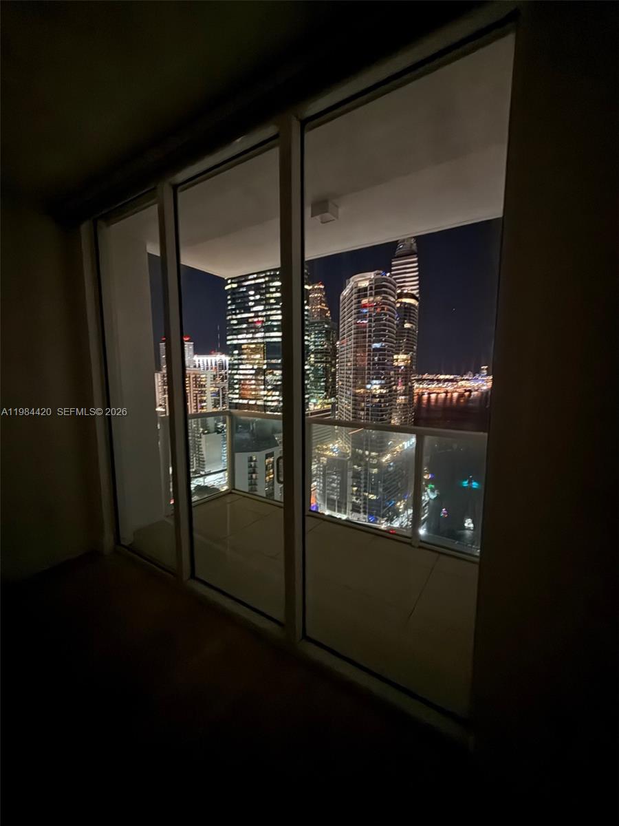 BRICKELL ON THE RIVER N T - Residential