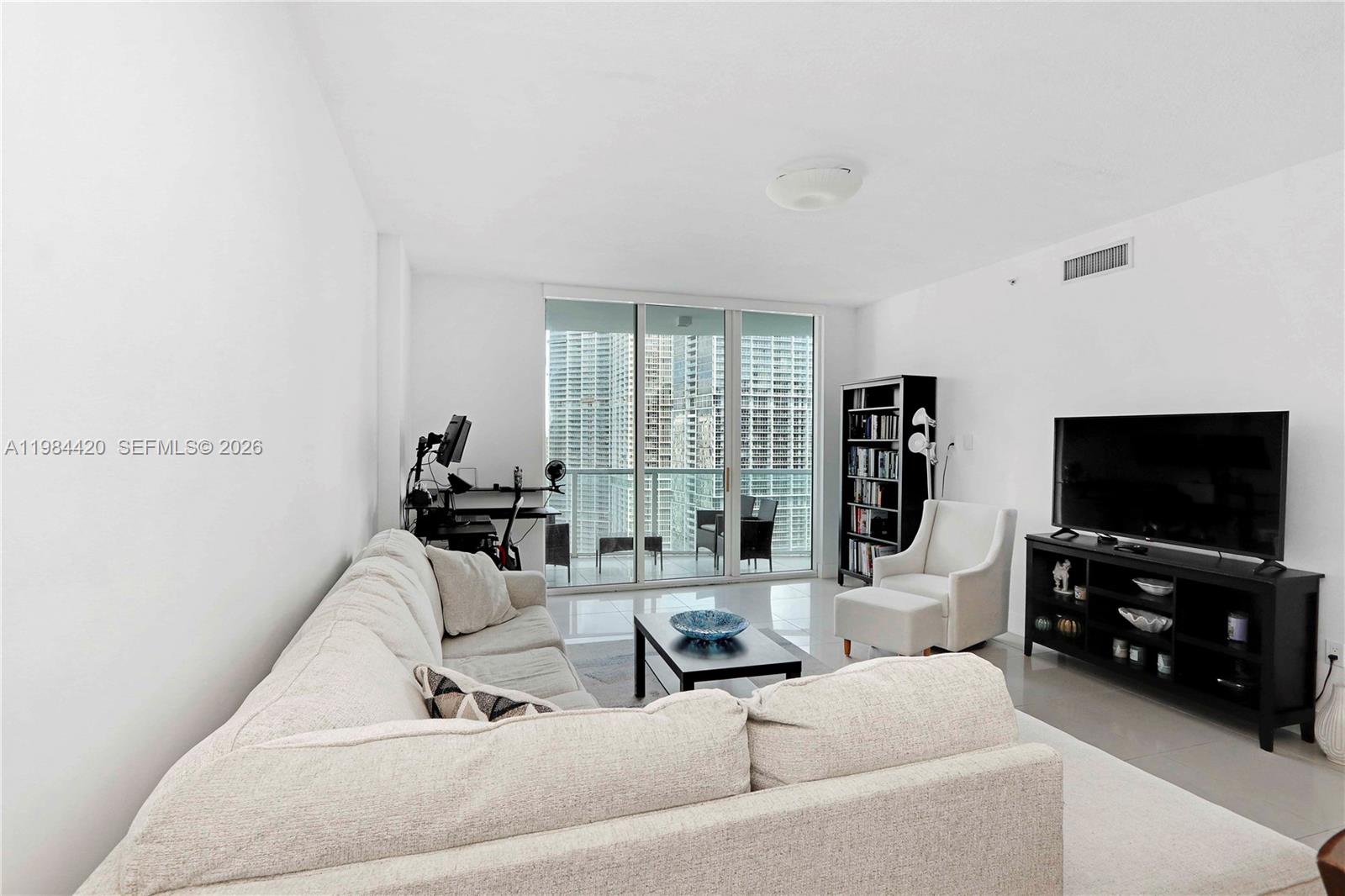 BRICKELL ON THE RIVER N T - Residential